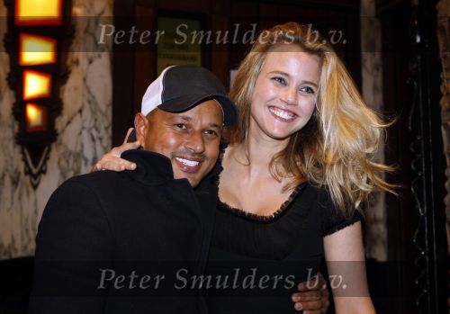 Amsterdam 22 januari 2009
Premiere Valkyrie in Tuschinski. Maria Kooistra met haar man Steve te Pas
Peter Smulders bv