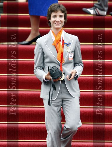Den Haag 27 augustus 2008
De Olympische medaille winnaars van Peking op het bordes bij Koningin Beatrix. Aanwezig oa Anky v Grunsven Maarten v d Weijden Inge Dekker Marianne Vos Naomi v As Fatima de Moreiro Melo, anky v Grunsven Deborah Gravenstijn...
Peter Smulders bv