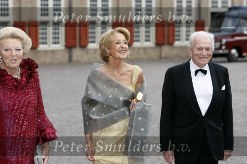 Apeldoorn 1 september 2007
Prins Willem Alexander viert zijn 40e verjaardag op paleis het Loo met Maxima Alexia Ariane en Amalia. Koningin Beatrix met ouders Maxima Marie Carmen en Jorge Zorrequieta