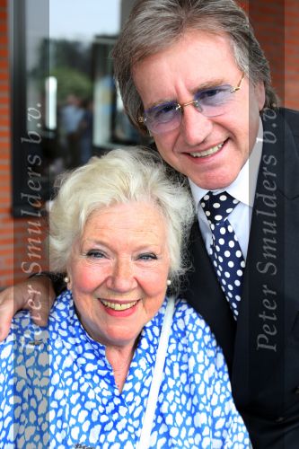 Herpen ( Gemeente Oss ),  27 Mei 2008
Koningin Beatrix bij opening van het nieuwe gebouw \