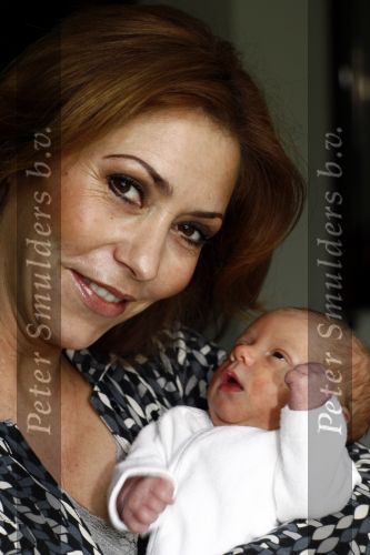 Breda 5 mei 2009
Marielle Bastiaanse met baby Willen en vriend thuis.
Peter Smulders bv