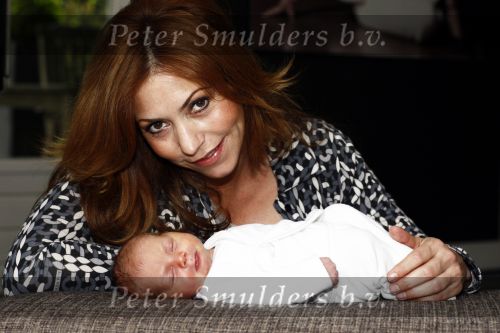 Breda 5 mei 2009
Marielle Bastiaanse met baby Willen en vriend thuis.
Peter Smulders bv