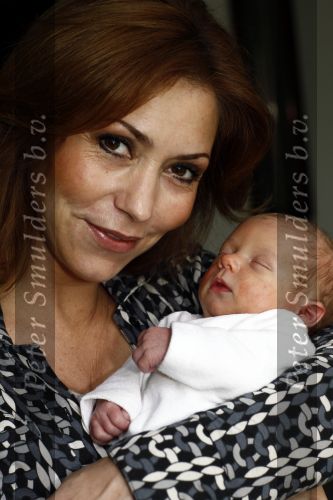 Breda 5 mei 2009
Marielle Bastiaanse met baby Willen en vriend thuis.
Peter Smulders bv