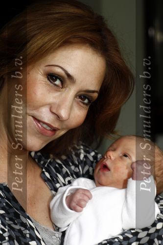 Breda 5 mei 2009
Marielle Bastiaanse met baby Willen en vriend thuis.
Peter Smulders bv