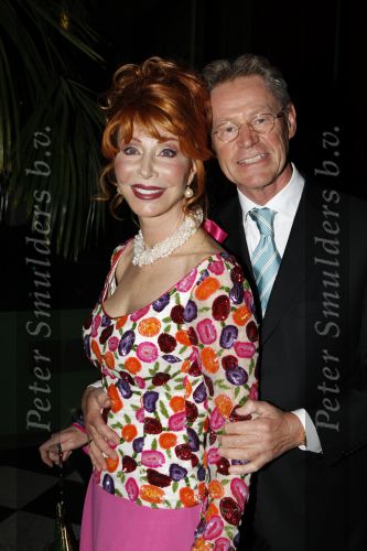 Amsterdam 17 september 2007
Modeshow Ronald Kolk in krasnapolsky. Marijke Helwegen met man