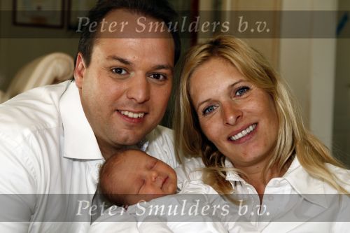 Fijnaart 11 mei 20-09
Frans en Mariska bauer met hun lasatste aanwinst Lucas. Ook Christiaan Frans en Jan waren natuurlijk aanwezig.
Peter Smulders bv