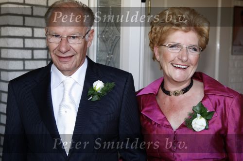 Fijnaart Willemstad 9 mei 2008
Trouwen Frans Bauer en Mariska. Christian Jan en Frans Jr zijn natuurlijk erbij.
Peter Smulders bv