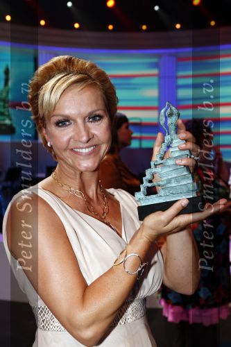 Hilversum 2 juni 2008
Uitreiking musical awards in studio 22. Mariska v Kolk met man
Peter Smulders bv