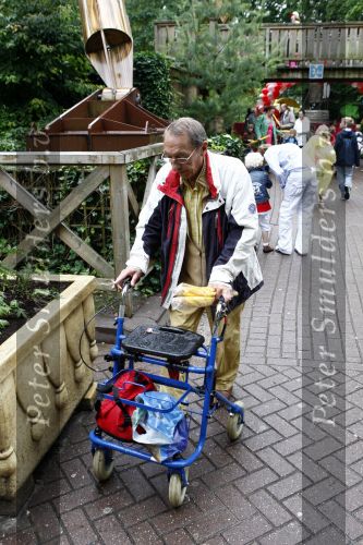 Wassenaar 9 juli 2008
Premiere Sittah in pretpark Duinrell. Vader Mariska v Kolck met kinderen en kleinkinderen