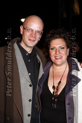 Bussum 25 februari 2008
Premiere Simone Kleinsma in het spant in bussum.Marjolein Touw met man
Peter Smulders bv