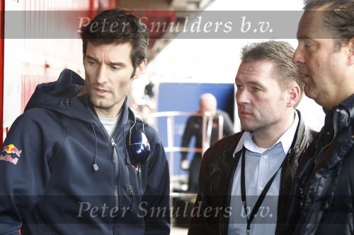 Barcelona 11 maart 2009
Test dag voor de formule 1 teams op het circuit van Barcelona. Mark Webber met Jos Verstappen en Jack Plooij
Peter Smulders bv