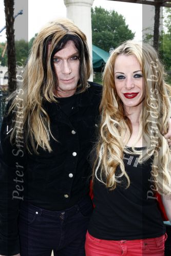 Biddinghuizen 26 april 2009
Bn ers in Walibi. Marlies Idols met vriend Robby Valentine
Peter smulders bv