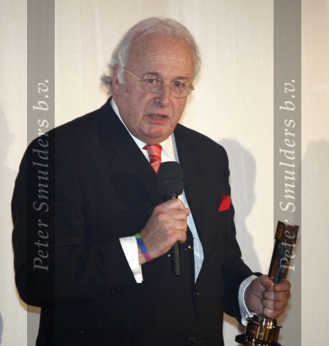 Hilversum 26 januari 2009
Mart Smeets krijgt ouevre prijs bij uitreiking gouden beelden.
Peter Smulders bv