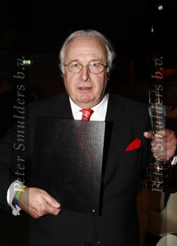Hilversum 26 januari 2009
Mart Smeets krijgt ouevre prijs bij uitreiking gouden beelden.
Peter Smulders bv