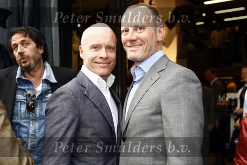 Amsterdam 14 mei 2009
Opening G star winkel op de pc hooftstraat. Mart Visser met zijn partner/vriend Jop
Peter Smulders bv