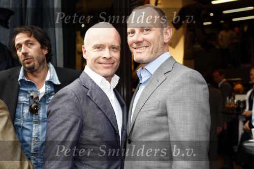 Amsterdam 14 mei 2009
Opening G star winkel op de pc hooftstraat. Mart Visser met zijn partner/vriend Jop
Peter Smulders bv