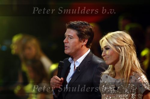 Hilversum 1 mei 2009
Halve finale van x factor in studio 22. Wendy v Dijk en Martijn Krabbe
Peter Smulders bv