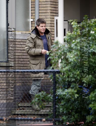 Amsterdam 22 november 2007
Martijn Krabbe heeft lekkage in zijn huis. 30000 liter water is er in zijn kelder gelopen.