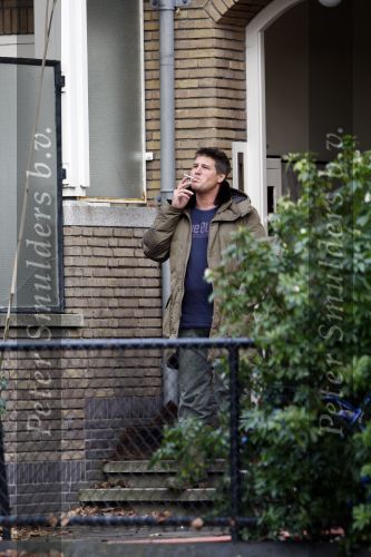 Amsterdam 22 november 2007
Martijn Krabbe heeft lekkage in zijn huis. 30000 liter water is er in zijn kelder gelopen.