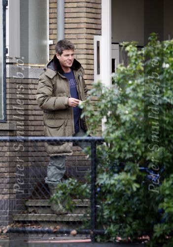 Amsterdam 22 november 2007
Martijn Krabbe heeft lekkage in zijn huis. 30000 liter water is er in zijn kelder gelopen.