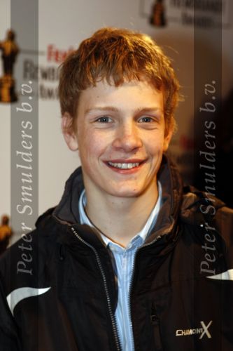 Amsterdam 9 maart 2009
Martijn Lakemeier krijgt Rembrandt voor zijn rol in oorlogswinter.
Peter Smulders bv