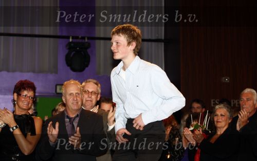 Amsterdam 9 maart 2009
Martijn Lakemeier krijgt Rembrandt voor zijn rol in oorlogswinter.
Peter Smulders bv