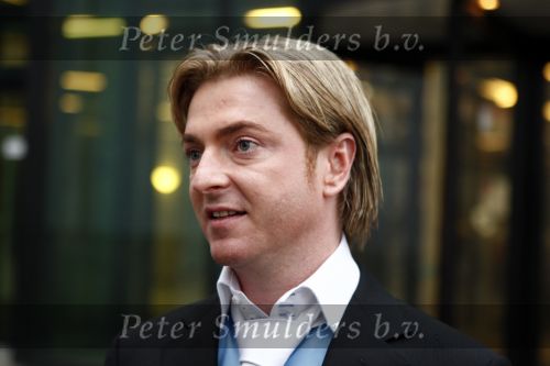 Amsterdam 13 februari 2008 
Rechtzaak van Rob de Nijs en Belinda Meuldijk ivm rattengate. Martijn v d Berg en Thierry Duval waren ook aanwezig alsmede Astrid Collee
Peter Smulders bv