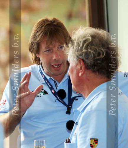 Le Mans, 12 Juli 2008
Le Mans Classic 2008
TV verslaggever/Programmamaker Martin Utberg van Topspeed TV in gesprek met Albert Westerman van State of Art