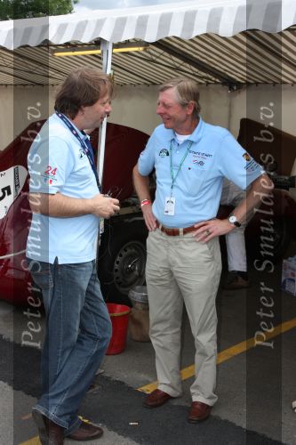 Le Mans, 12 Juli 2008
Le Mans Classic 2008
TV verslaggever/Programmamaker Martin Utberg van Topspeed TV in gesprek met Gijs v Lennep