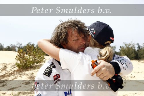 Dakar 23 maart 2008
Straatbeeld in Dakar waar de heroes legend eindigt. Anouk Smulders en Martin Utberg
Peter Smulders bv