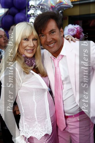 Amsterdam 27 april 2009
Feestje van Gerard Joling voor zijn 49e verjaardag bij cafe het Kalfje. Mary Borsato
Peter Smulders bv
