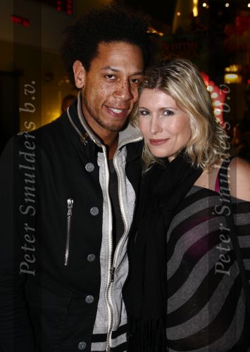 Amsterdam 7 februari 2009
Premiere disneyfilm Bolt in pathe arena. Maud Mulder met viend
Peter Smulders bv