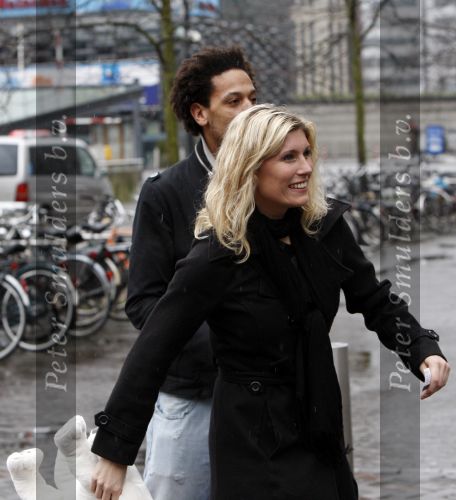 Amsterdam 7 februari 2009
Maud Mulder met haar vriend op straat.
Peter Smulders bv