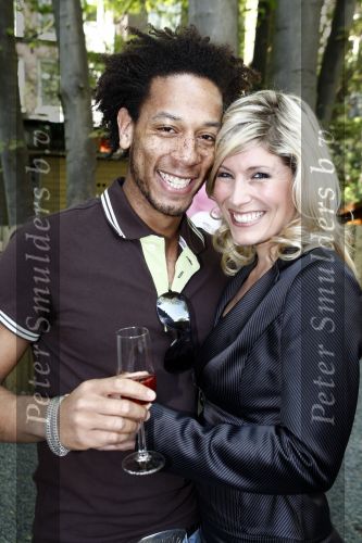 Amsterdam 21 april 2009
Maud Mulder loopt modeshow bij Je t\'aime. maud met vriend
Peter Smulders bv