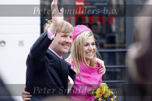 Makkum en Franeker30 april 2008
Koninginnedag 2008 met Koningin Beatrix Prins Willem Alexander Friso Constantijn Maurits Floris Pieter Christiaan Pieter v Vollenhoven en de prinsessen Maxima Laurentien Mabel Aimee Anita Margriet en Marilene.
Peter Smulders bv
