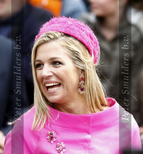 Makkum en Franeker30 april 2008
Koninginnedag 2008 met Koningin Beatrix Prins Willem Alexander Friso Constantijn Maurits Floris Pieter Christiaan Pieter v Vollenhoven en de prinsessen Maxima Laurentien Mabel Aimee Anita Margriet en Marilene.
Peter Smulders bv