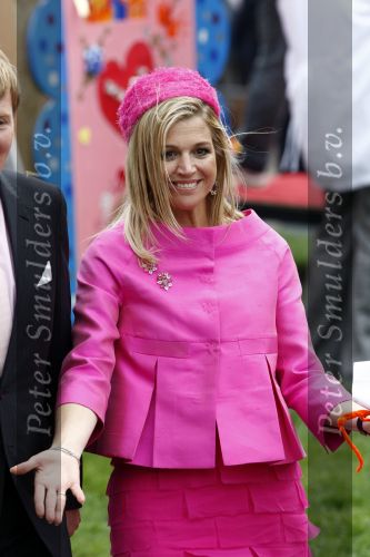 Makkum en Franeker30 april 2008
Koninginnedag 2008 met Koningin Beatrix Prins Willem Alexander Friso Constantijn Maurits Floris Pieter Christiaan Pieter v Vollenhoven en de prinsessen Maxima Laurentien Mabel Aimee Anita Margriet en Marilene.
Peter Smulders bv