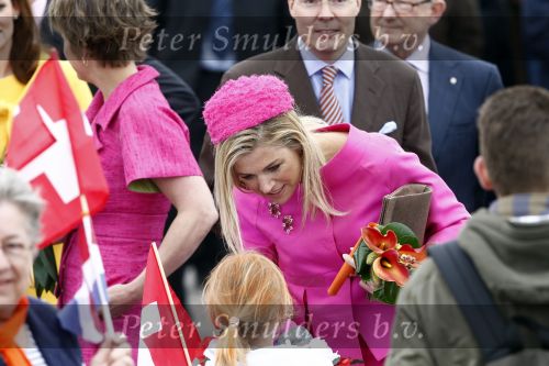 Makkum en Franeker30 april 2008
Koninginnedag 2008 met Koningin Beatrix Prins Willem Alexander Friso Constantijn Maurits Floris Pieter Christiaan Pieter v Vollenhoven en de prinsessen Maxima Laurentien Mabel Aimee Anita Margriet en Marilene.
Peter Smulders bv