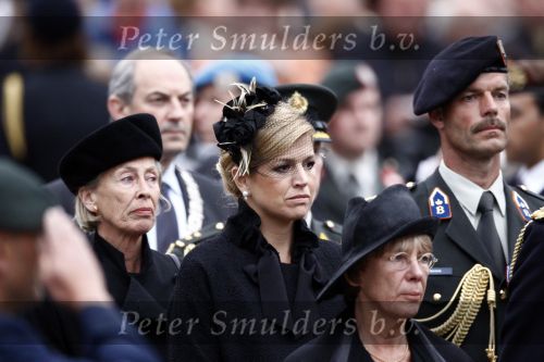 Amsterdam 4 mei 2009
Dodenherdenking op de dam met oa aanwezig Koningin Beatrix Prins Willem Alexander en prinses maxima.
Peter Smulders bv