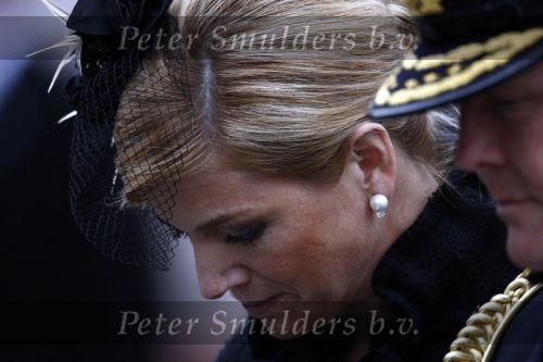 Amsterdam 4 mei 2009
Dodenherdenking op de dam met oa aanwezig Koningin Beatrix Prins Willem Alexander en prinses maxima.
Peter Smulders bv
