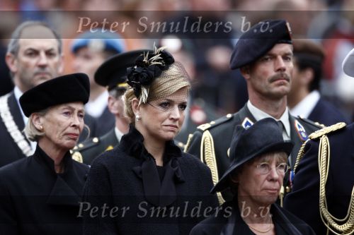 Amsterdam 4 mei 2009
Dodenherdenking op de dam met oa aanwezig Koningin Beatrix Prins Willem Alexander en prinses maxima.
Peter Smulders bv