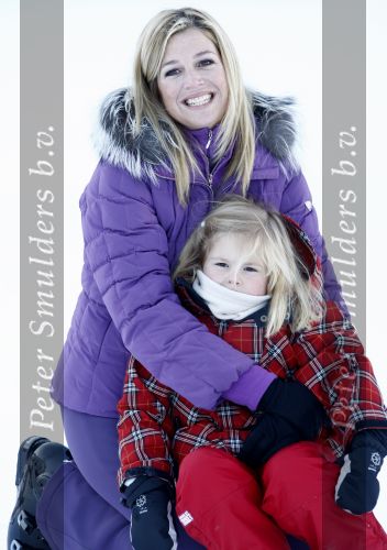 Lech 10 februari 2008
Fotosessie Koninklijke familie. Aanwezig waren Koningin Beatrix Maxima Prins Willem Alexander Amalai Alexia Ariane Prins Constantijn Prinses Laurentien Eloise Claus Cazimir en Elenore.
Peter Smulders bv