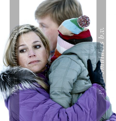 Lech 10 februari 2008
Fotosessie Koninklijke familie. Aanwezig waren Koningin Beatrix Maxima Prins Willem Alexander Amalai Alexia Ariane Prins Constantijn Prinses Laurentien Eloise Claus Cazimir en Elenore.
Peter Smulders bv