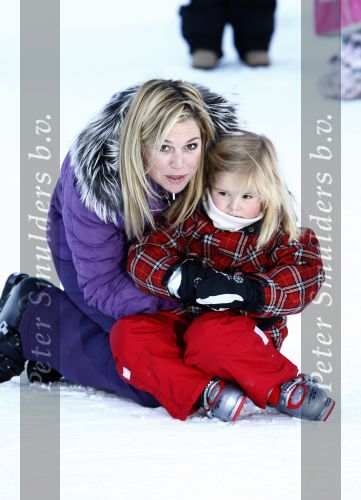 Lech 10 februari 2008
Fotosessie Koninklijke familie. Aanwezig waren Koningin Beatrix Maxima Prins Willem Alexander Amalai Alexia Ariane Prins Constantijn Prinses Laurentien Eloise Claus Cazimir en Elenore.
Peter Smulders bv