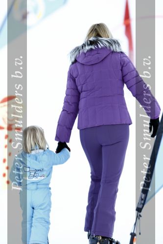 Lech 10 februari 2008
Fotosessie Koninklijke familie. Aanwezig waren Koningin Beatrix Maxima Prins Willem Alexander Amalai Alexia Ariane Prins Constantijn Prinses Laurentien Eloise Claus Cazimir en Elenore.
Peter Smulders bv