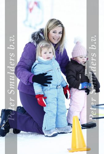 Lech 10 februari 2008
Fotosessie Koninklijke familie. Aanwezig waren Koningin Beatrix Maxima Prins Willem Alexander Amalai Alexia Ariane Prins Constantijn Prinses Laurentien Eloise Claus Cazimir en Elenore.
Peter Smulders bv