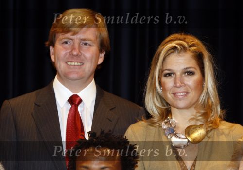Amsterdam  12 december 2007
Uitreiking prins Claus prijzen in het muziekcentrum aan het ij. Orinses Maxima Laurentien Mabel Koningin Beatrix Prins Willem Alexander Friso en Constantijn zijn daarbij aanwezig.
