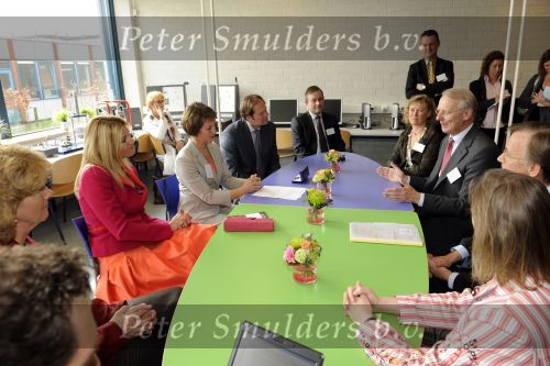 Holten 14 april 2009
Prinses Maxima bij school in holten.
Peter Smulders bv