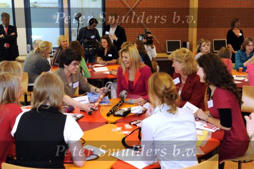 Holten 14 april 2009
Prinses Maxima bij school in holten.
Peter Smulders bv