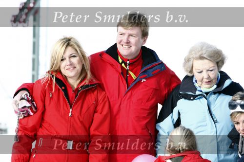 Lech 16 februari 2009
Fotosessie met de koninklijke familie in Oberlech. Koningin Beatrix Prins Willem Alexander Prinses Maxima Amalia Alexia Ariane Prins Constantijn Prins es Laurentien Claus Cazimir Eloise en  Leonore.
Peter Smulders bv